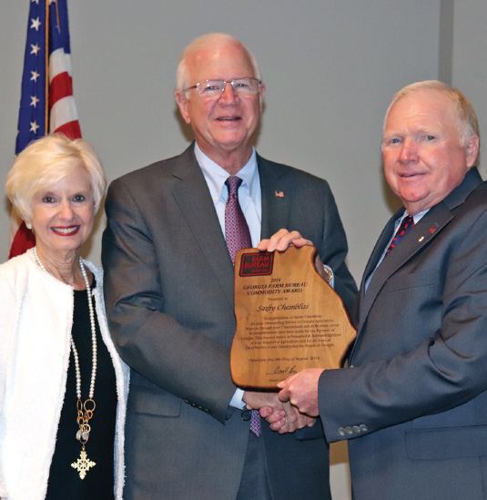 Former U.S. Senator Saxby Chambliss receives 2018 GFB Commodity Award